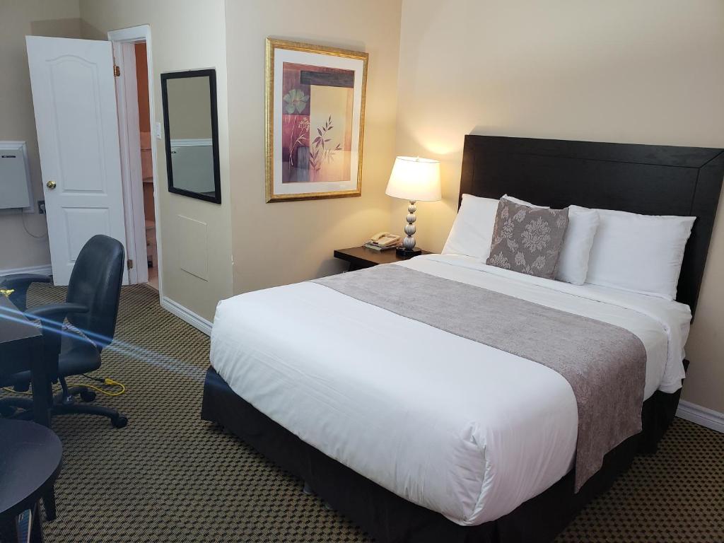 Regency Inn &amp; Suites — Hotel in Cornwall (ON)