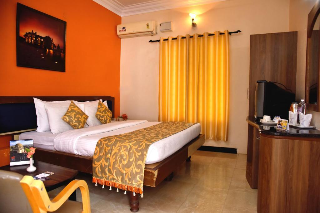 KSTDC Hotel Mayura Bhuvaneshwari Kamalapur photo