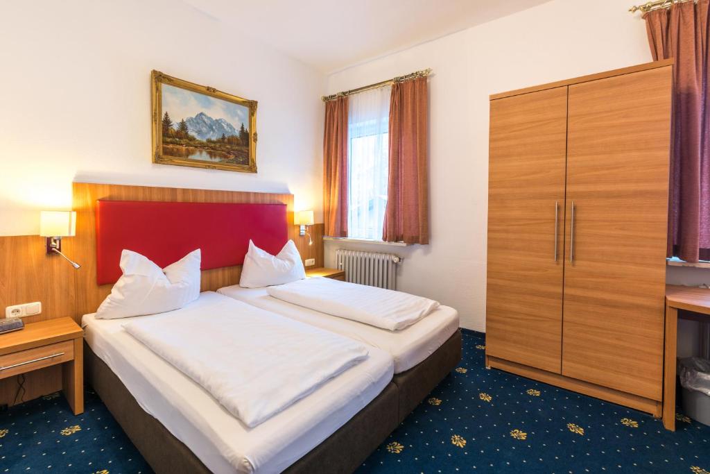 Hotel garni Almenrausch und Edelweiss - 2