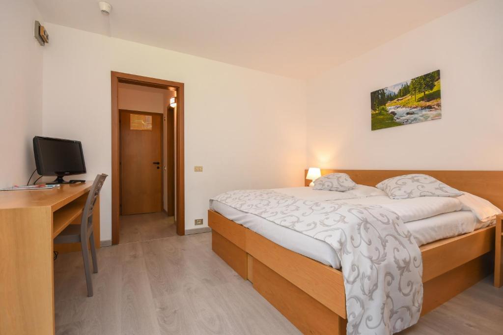 Bepy Hotel Garni photo