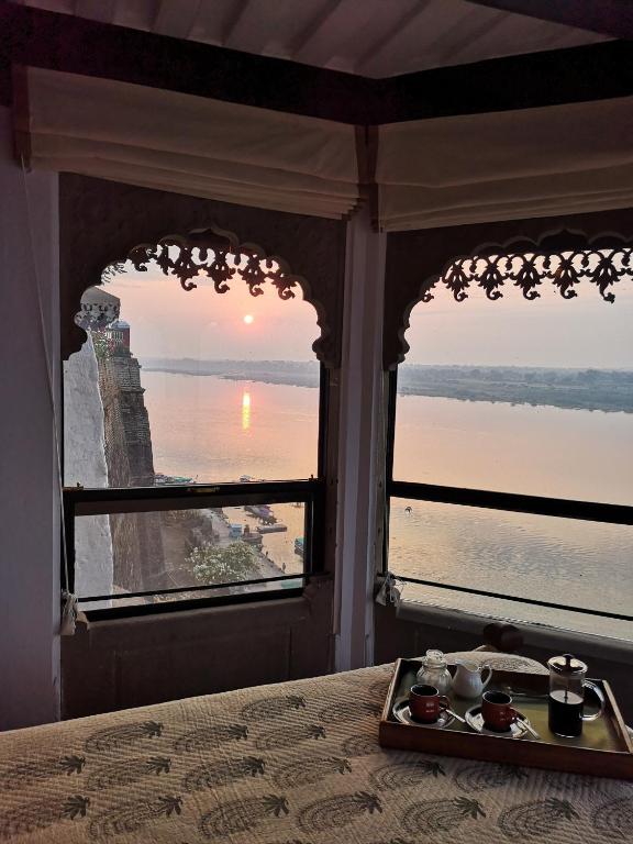 Ahilya Fort photo