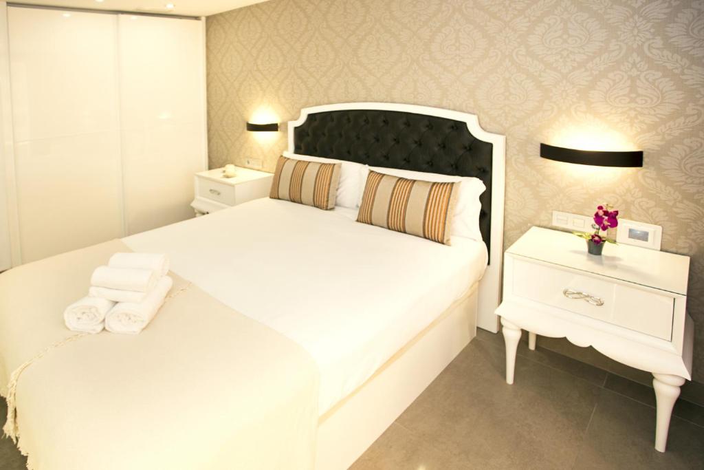 MONKO - LA NOGALERA, LUXURY & COMFORT photo