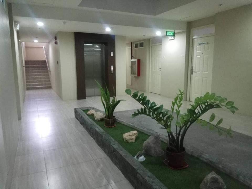 Benj Comfy Condo - Studio Unit with Car Park photo