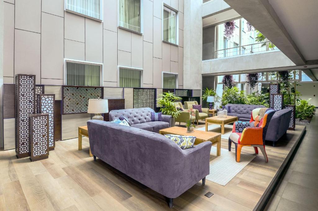 Shared lounge/TV area
