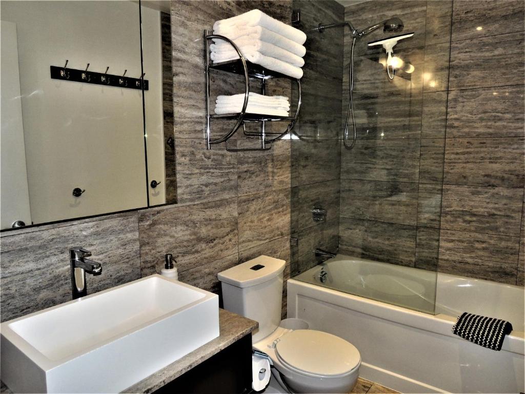 TVHR - Luxury Condos in Heart of Downtown photo