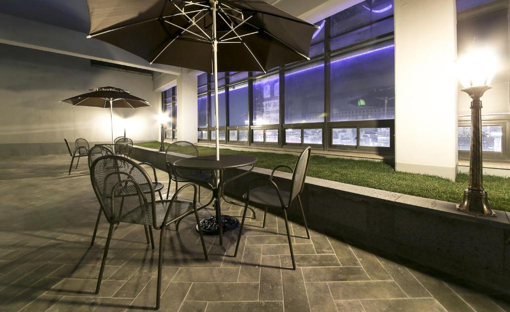 호텔 이프 비즈니스 호텔 입구