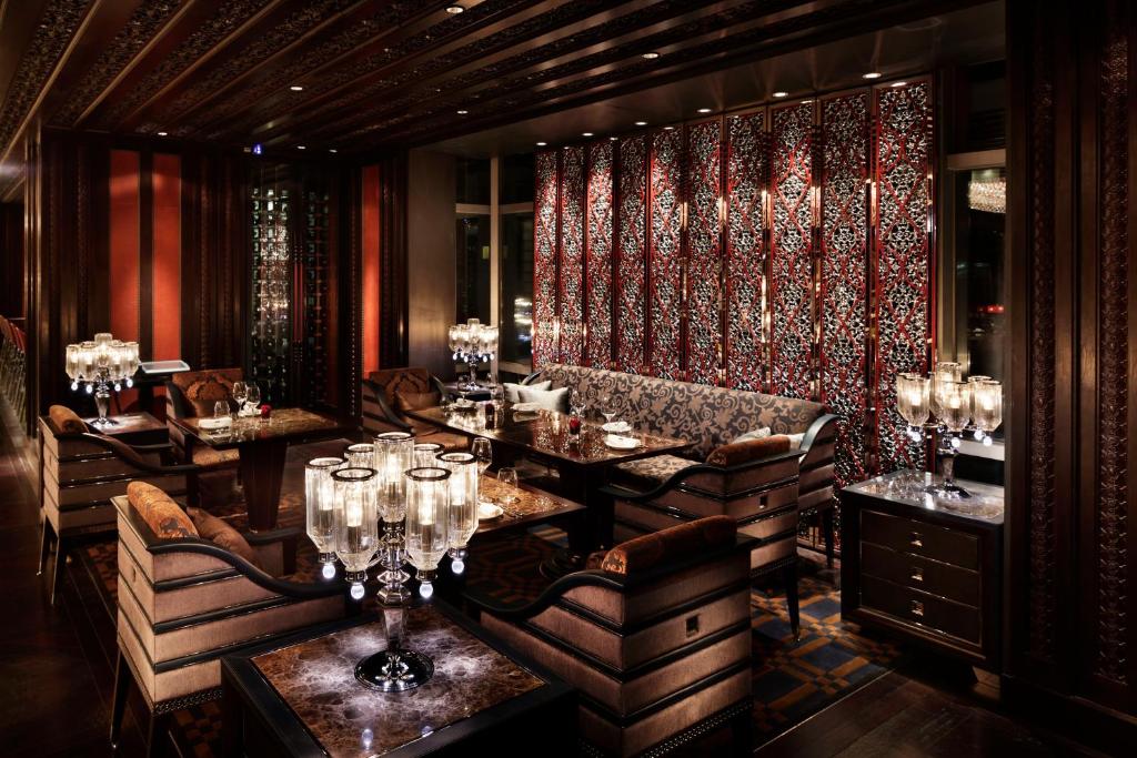 Bar/lounge