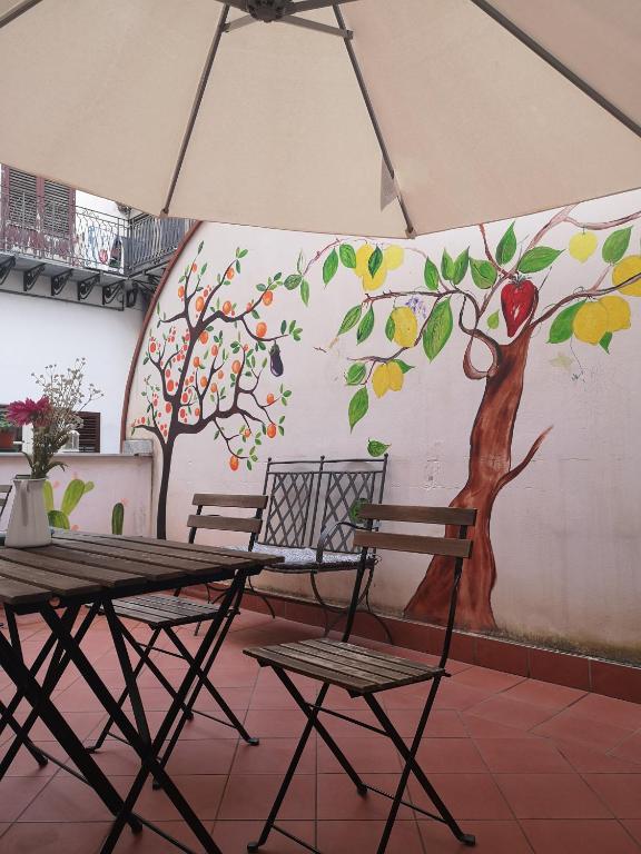 Sunshine Hostel Palermo photo