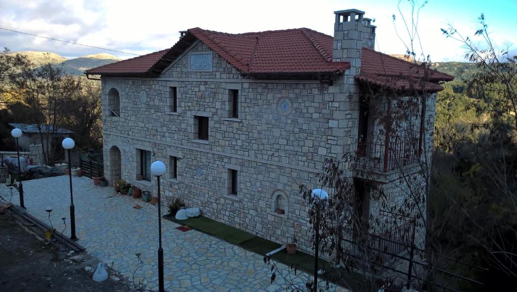 Petra & Elato Art Hotel, Valtessiniko