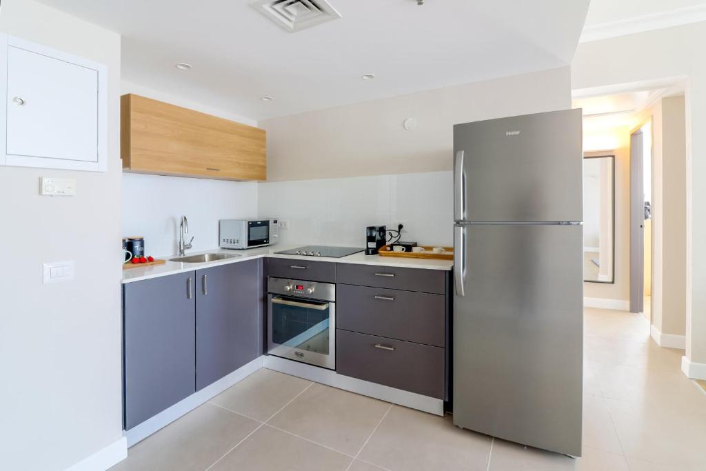Haifa Beach Apartments by Master photo