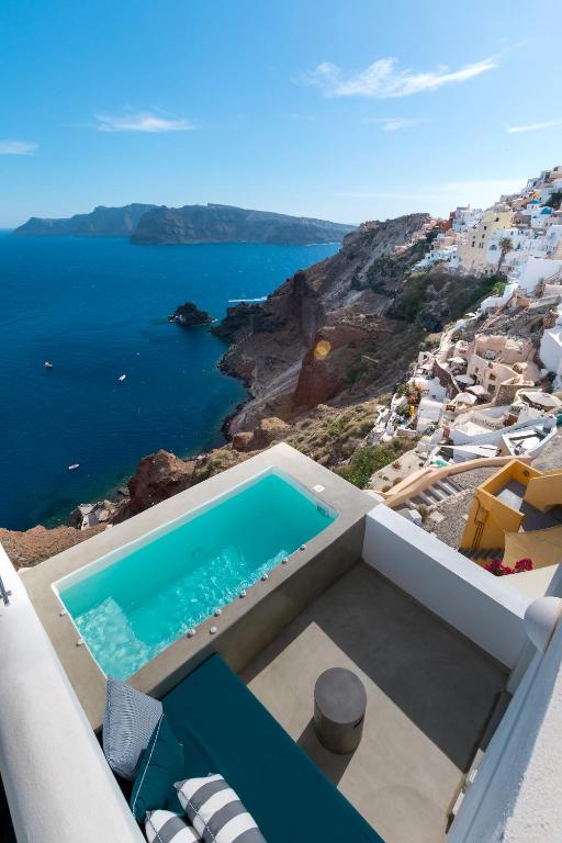 Big Blue Villa by Caldera Houses — Hotel in Santorini