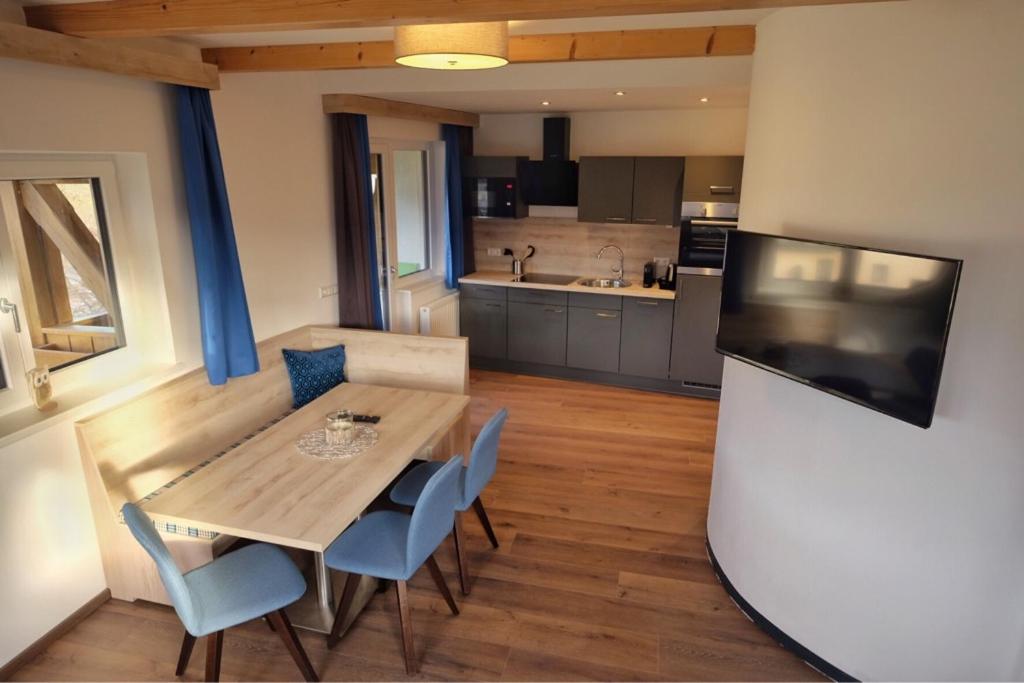Kitchen, Haus Karnia Appartements & Zimmer in Hermagor