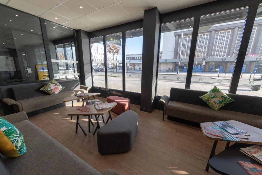 B&B HOTEL Le Havre Centre Gare photo