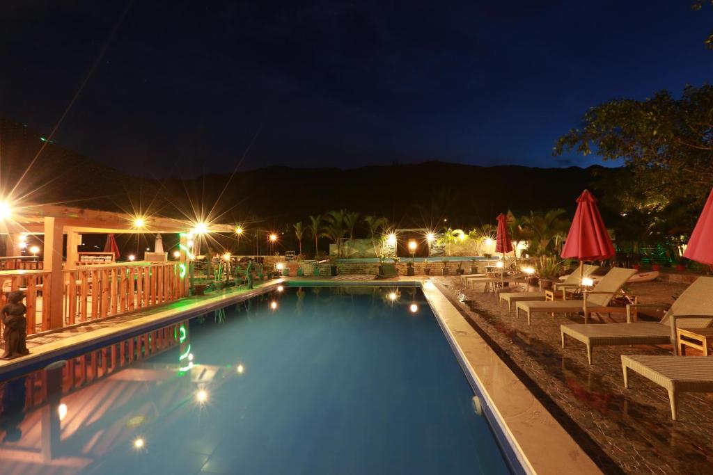 Toba Village Inn