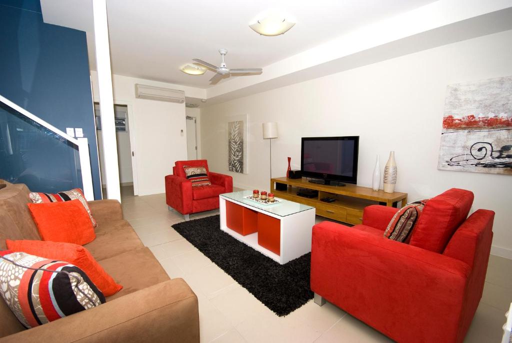 Beachside Magnetic Harbour Apartments photo