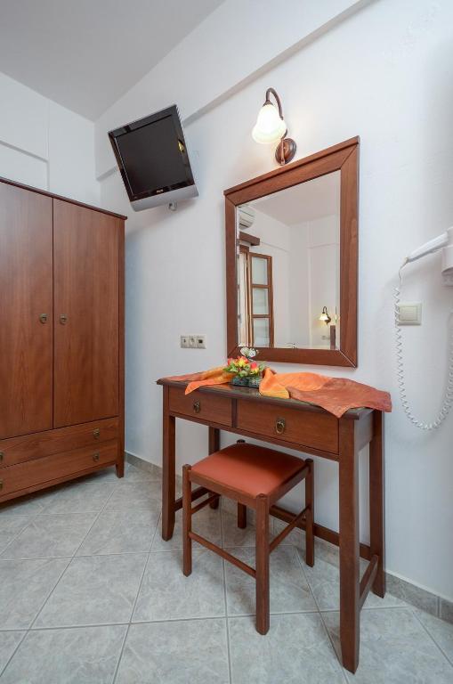 Margaritis Apartments photo