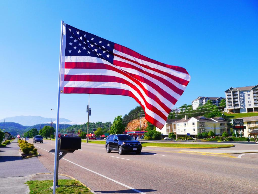 Americana Inn & Suites Photo 9