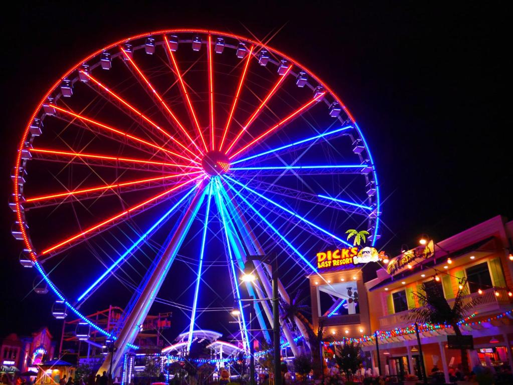 Americana Inn & Suites Photo 10