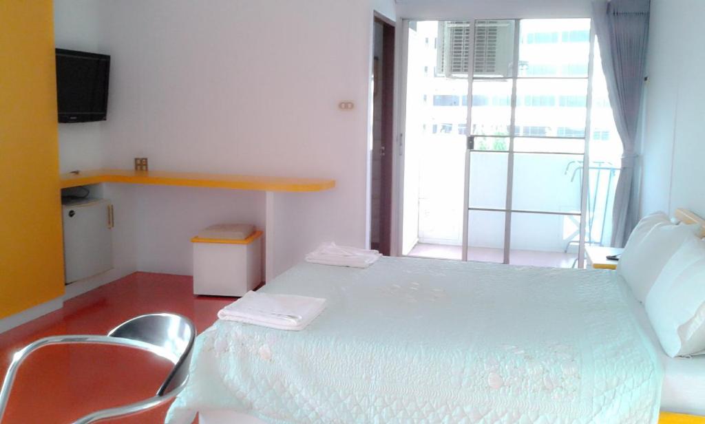 M In Korat Service Apartment