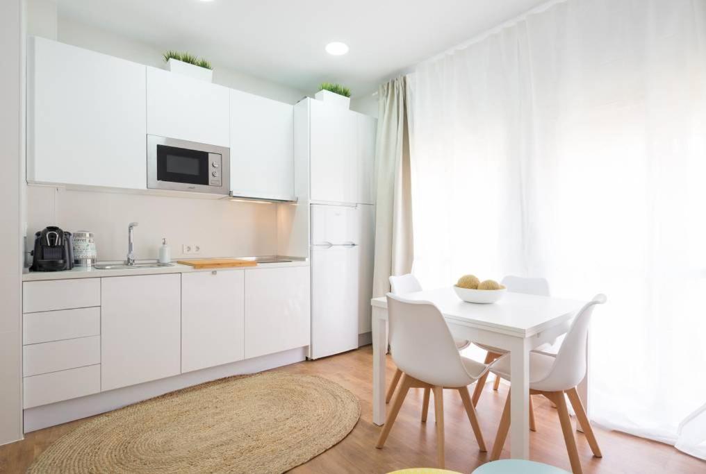 LyriosHomes Malaga Cervantes - 4