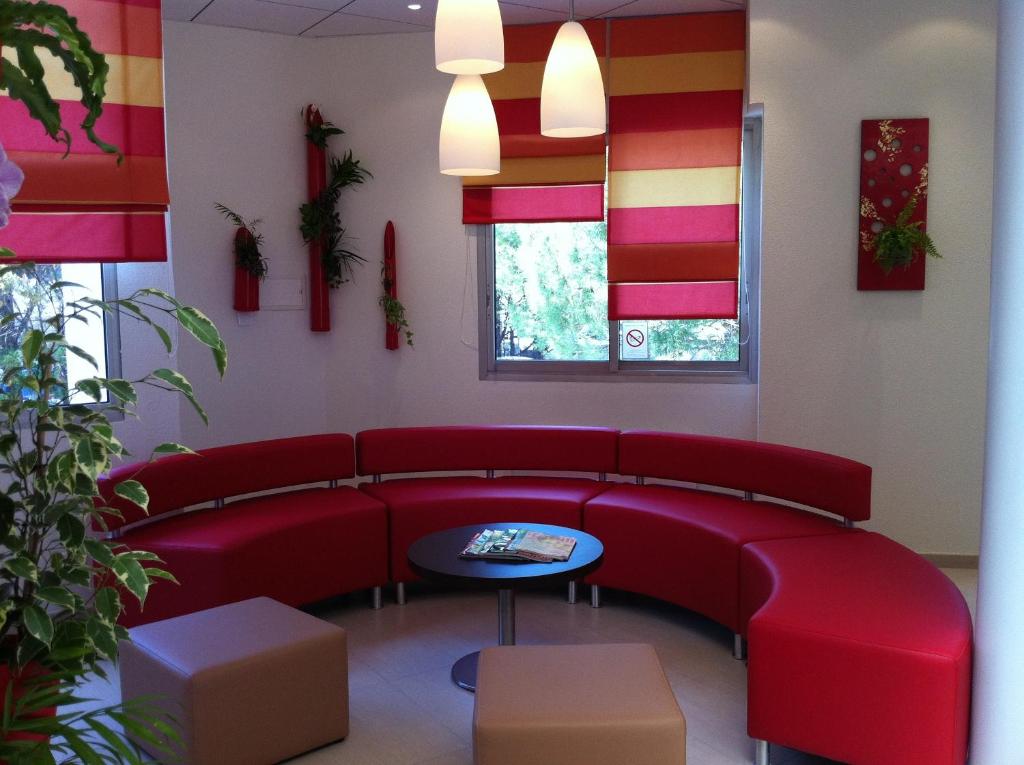 フロント・ロビー