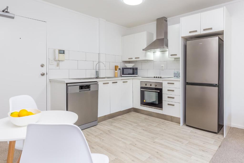 Peaceful apartment at Victoria Park photo