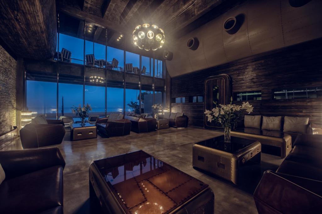 Pledge Scape, Negombo