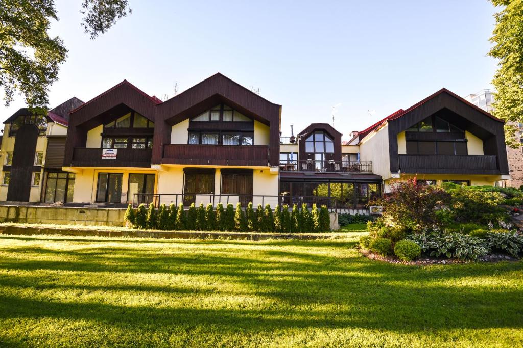 Apartamentai ''Birutes aleja 24'' — Hotel in Palanga