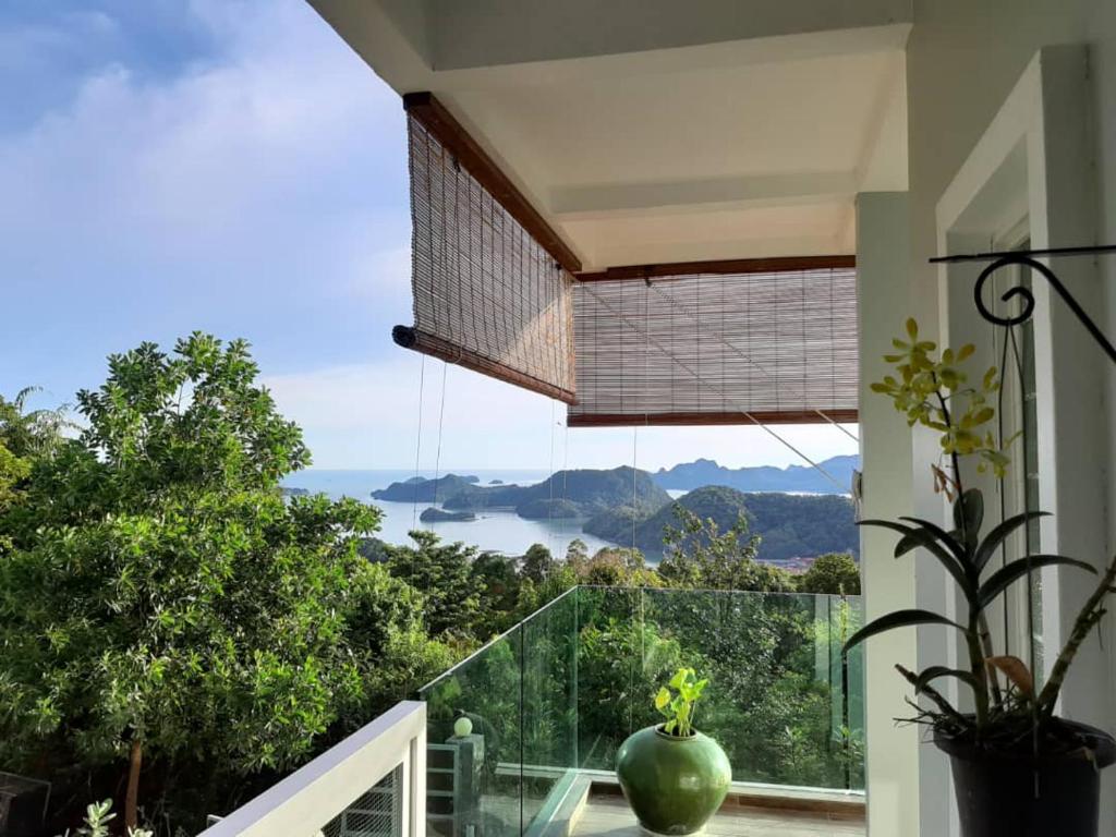 Veranda Nautica - Million Dollar View Getaway photo