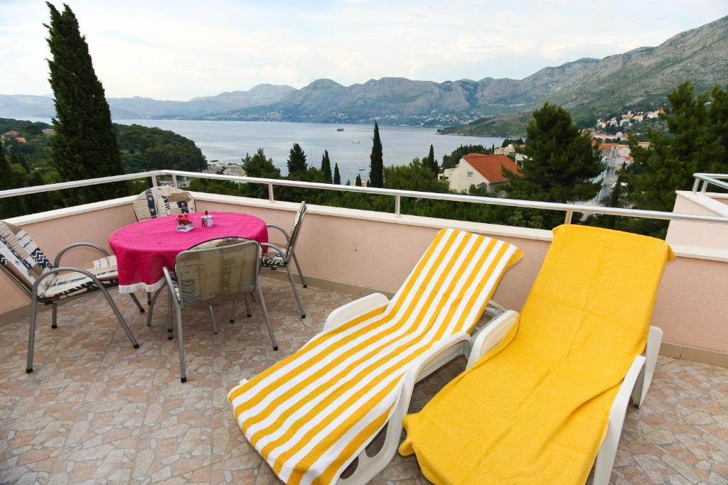 Apartments Villa Ana photo