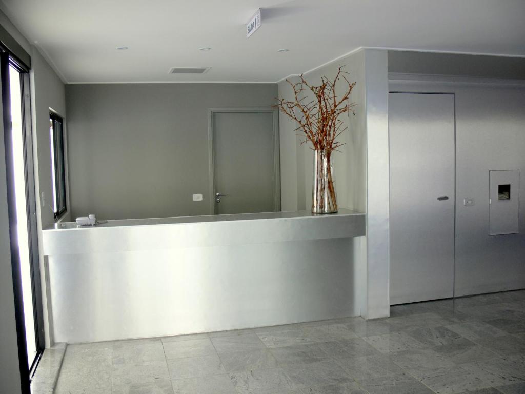 Front desk [24-hour]