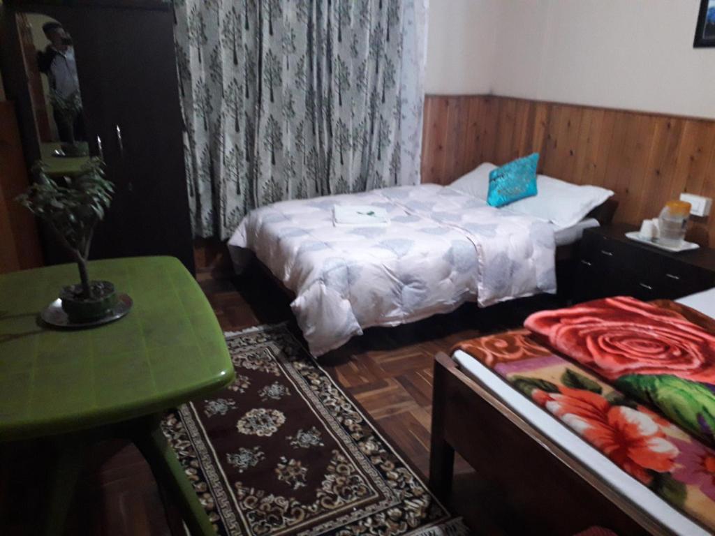 White Tara home stay photo
