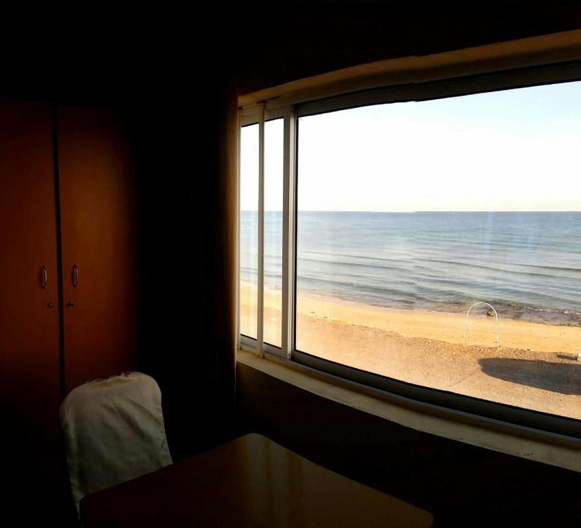 Leading Wings Beach Apartments photo