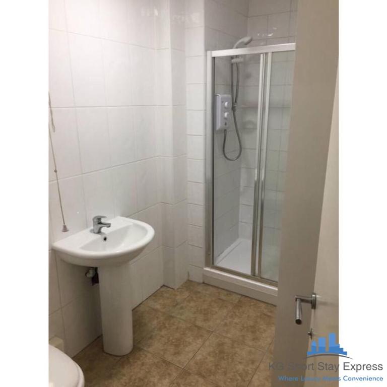 KG Short Stay Express Luxury Apartments photo