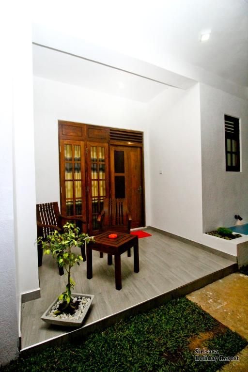 Sirisara Holiday Resort photo