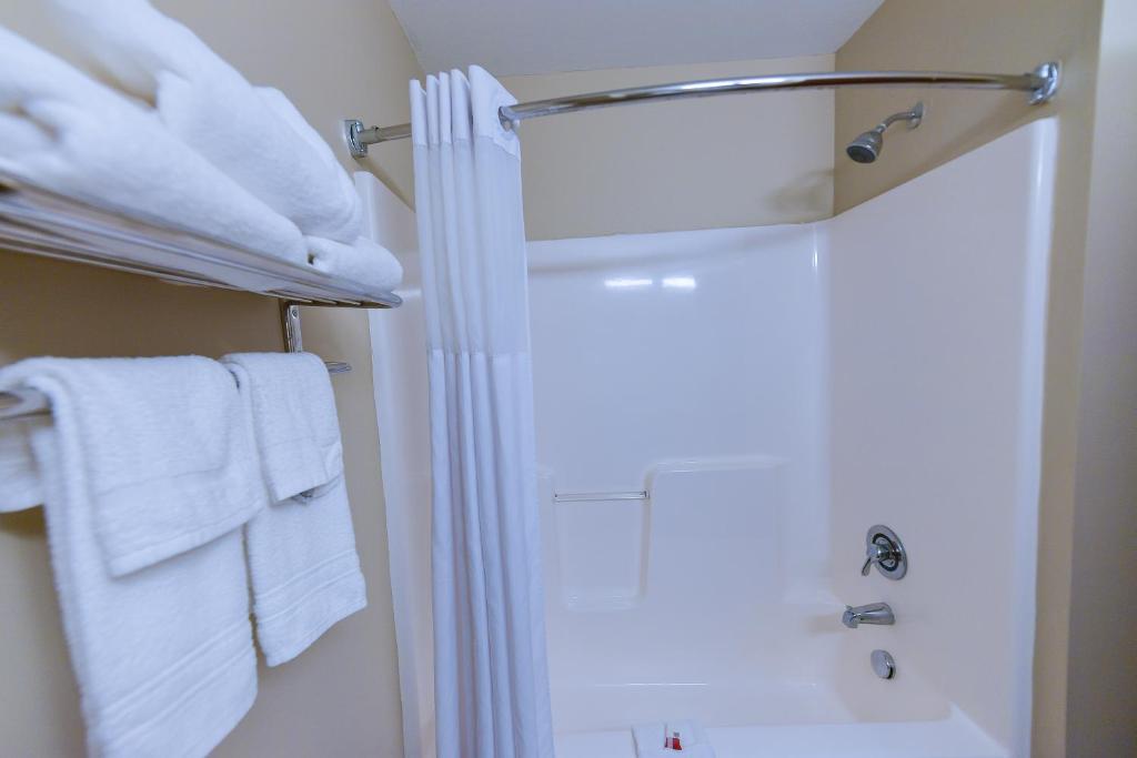 Days Inn by Wyndham Greensboro NC photo