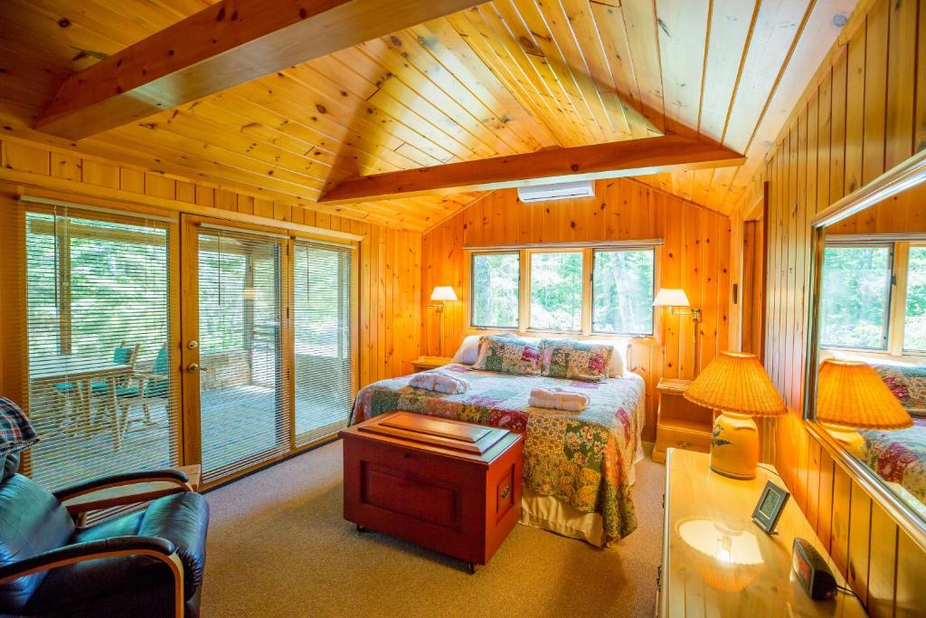 Ludlow's Island Resort, Orr (MN), United States Photos, Room Rates