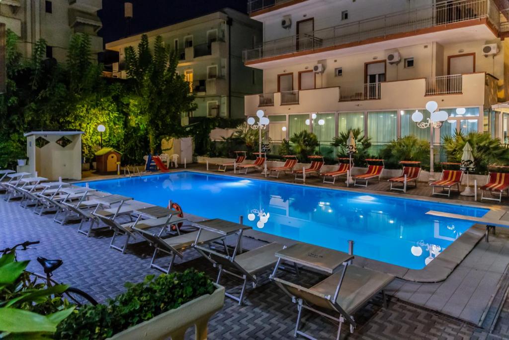 Hotel Beverly photo