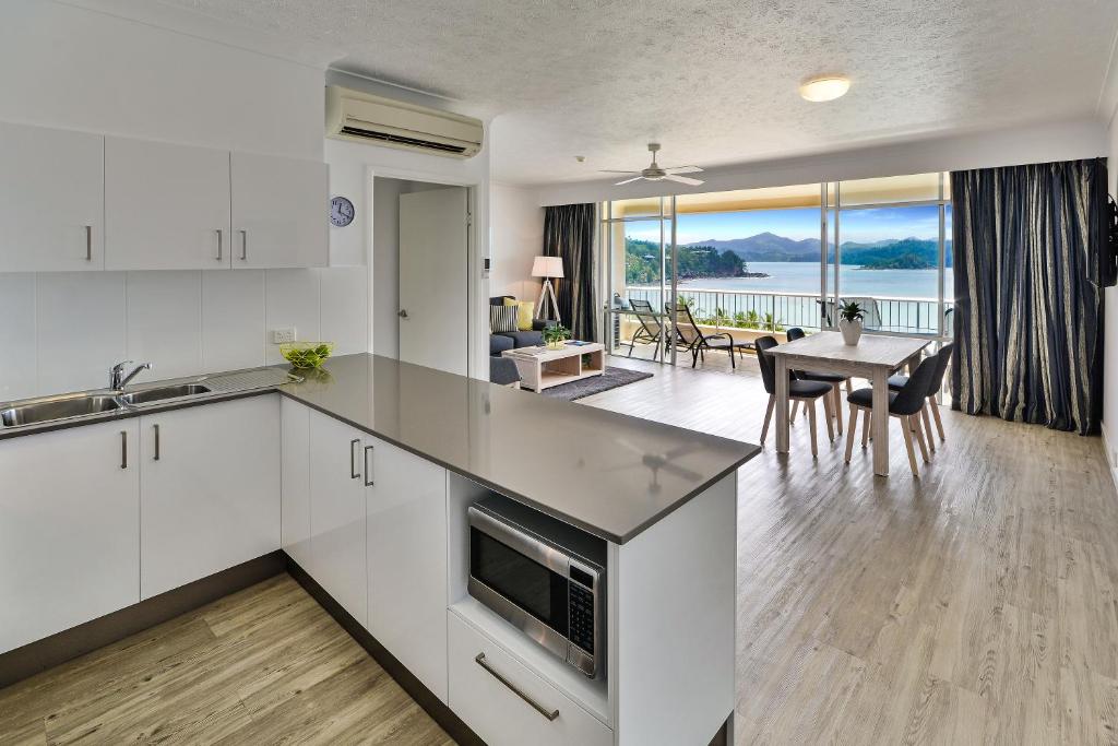 Sea View Whitsunday Apartments photo