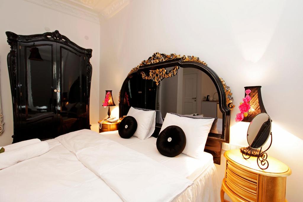 The White Swan Suites Beyoglu photo