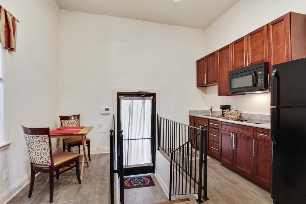 N Broad Studios, New Orleans