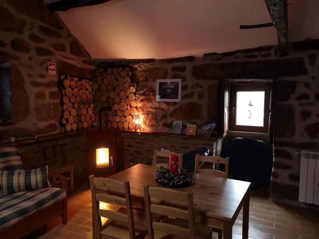 Casa da Avó Ana Alvão, hotel v destinaci Bilhó