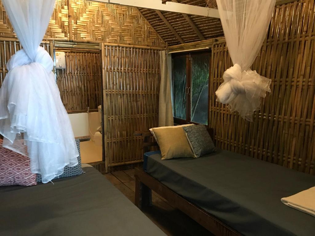 forra diving resort pattaya beach