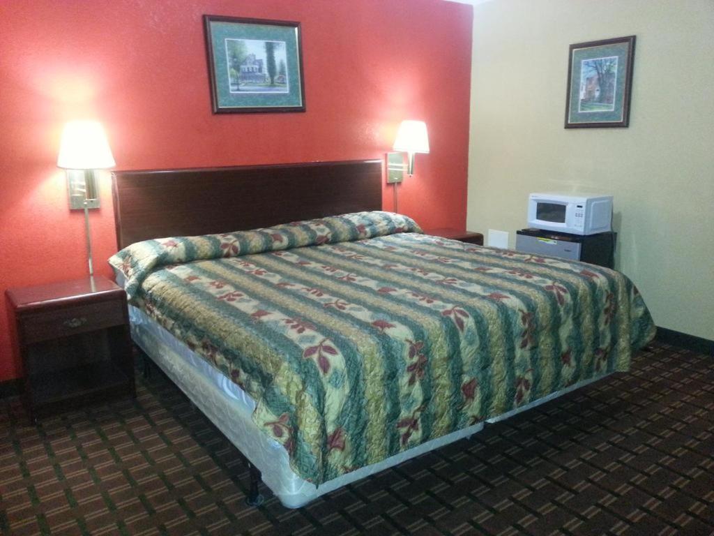 Mount Laurel Motel photo