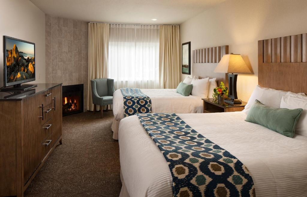 Cambria Landing Inn and Suites photo