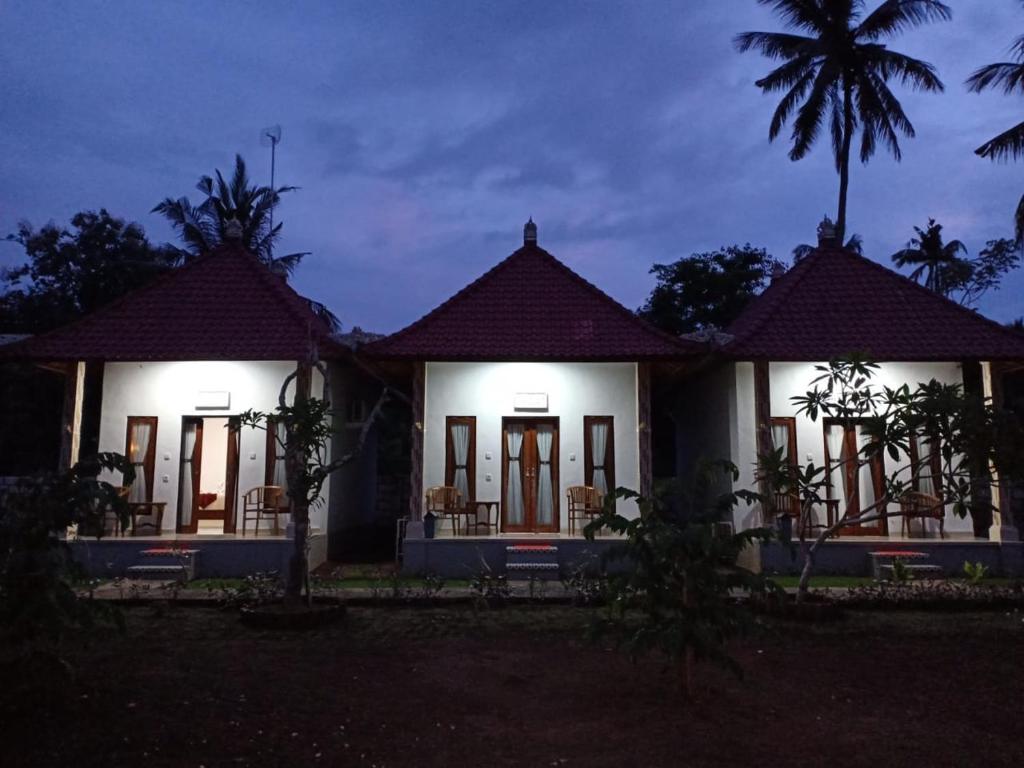 Santhi Guna Bungalow photo