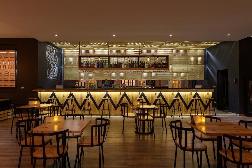 Bar/lounge