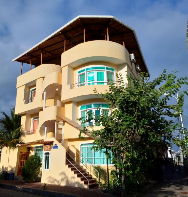 Ariana's Galapagos Hostal — Hotel in Galapagos