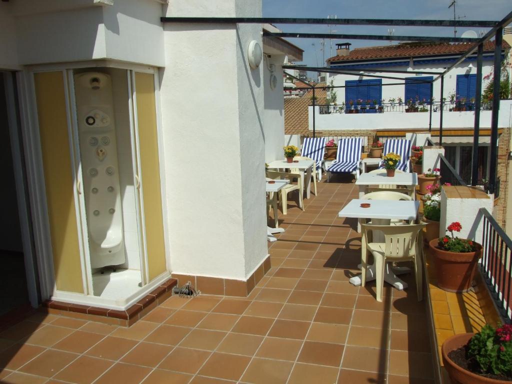 Hotel Montserrat photo