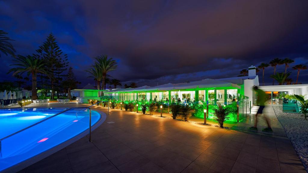 Canary Garden Club — Restaurant & bars in Maspalomas, Canary Islands